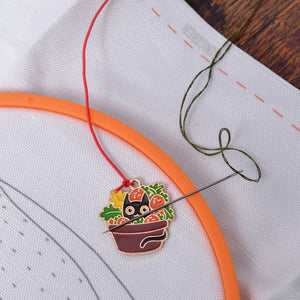 Needle Minder, Cat in the Flower Pot