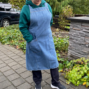 Full Denim apron with well placed pockets